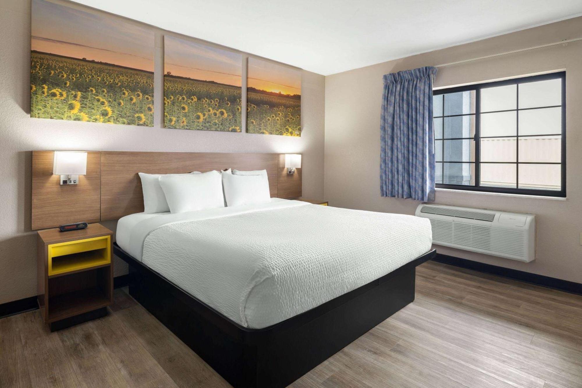Days Inn & Suites By Wyndham Kokomo Ngoại thất bức ảnh